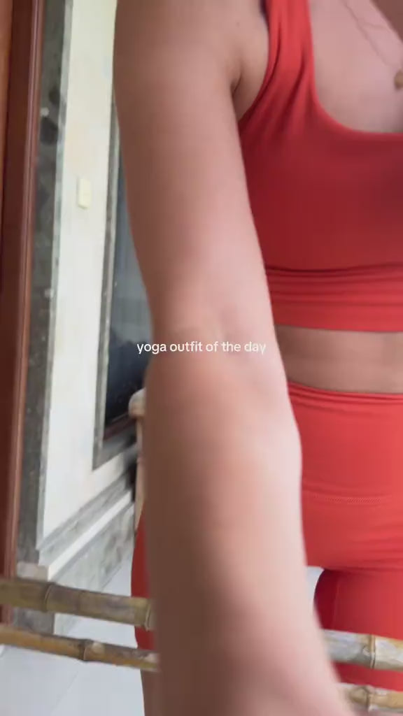 SisFlow™ Cross-back Sports Bra